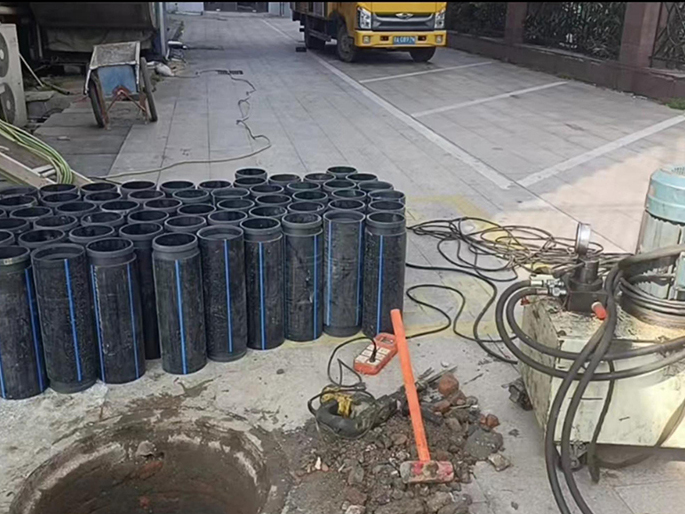 清徐PE置换管厂家 DN315置换管 非开挖管短管置换